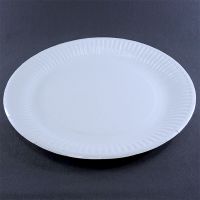 Белая ламинированная бумажная тарелка 230 мм