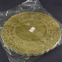 Золотые бумажные ажурные салфетки 24 см