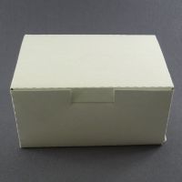 Бумажная коробка для пирожных из белого картона 150x115x75 мм