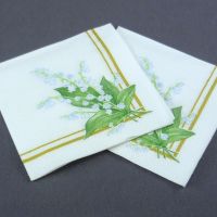 Двухслойные бумажные салфетки 20x20 см 250 листов с рисунком "Ландыши"
