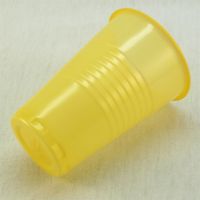 Желтые пластиковые стаканы 200 мл 10 штук