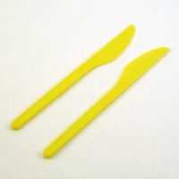 Одноразовые пластиковые ножи желтые 170 мм