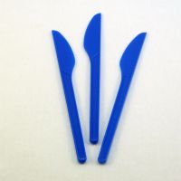 Одноразовые пластиковые ножи синие 170 мм